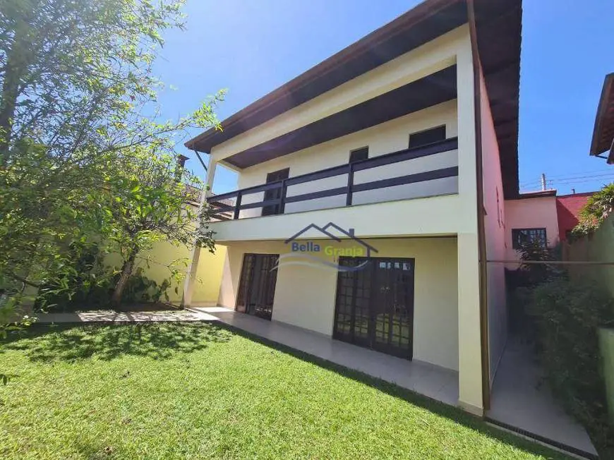 Foto 1 de Casa de Condomínio com 3 Quartos para alugar, 340m² em Granja Viana, Cotia