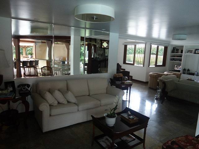 Foto 2 de Casa de Condomínio com 4 Quartos à venda, 353m² em Federação, Salvador