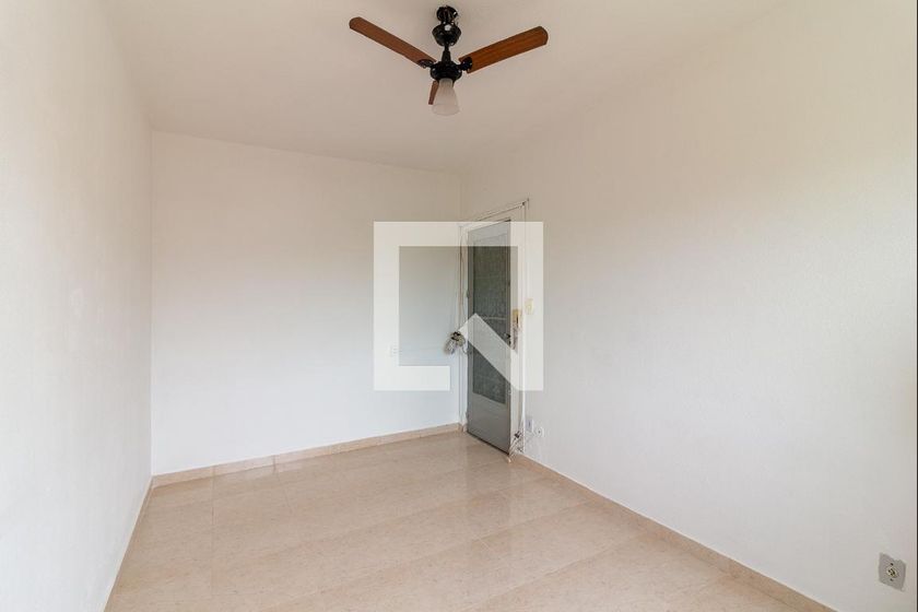 Foto 1 de Apartamento com 1 Quarto para alugar, 30m² em Irajá, Rio de Janeiro