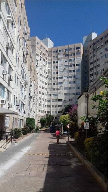 Foto 1 de Apartamento com 1 Quarto para venda ou aluguel, 44m² em Partenon, Porto Alegre