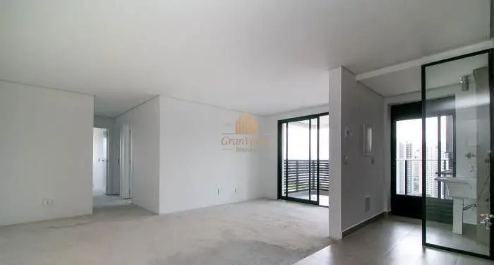Foto 1 de Apartamento com 2 Quartos à venda, 90m² em Cabral, Curitiba