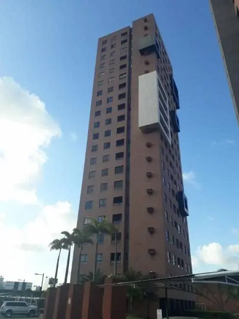 Foto 1 de Apartamento com 2 Quartos para alugar, 56m² em Candelária, Natal