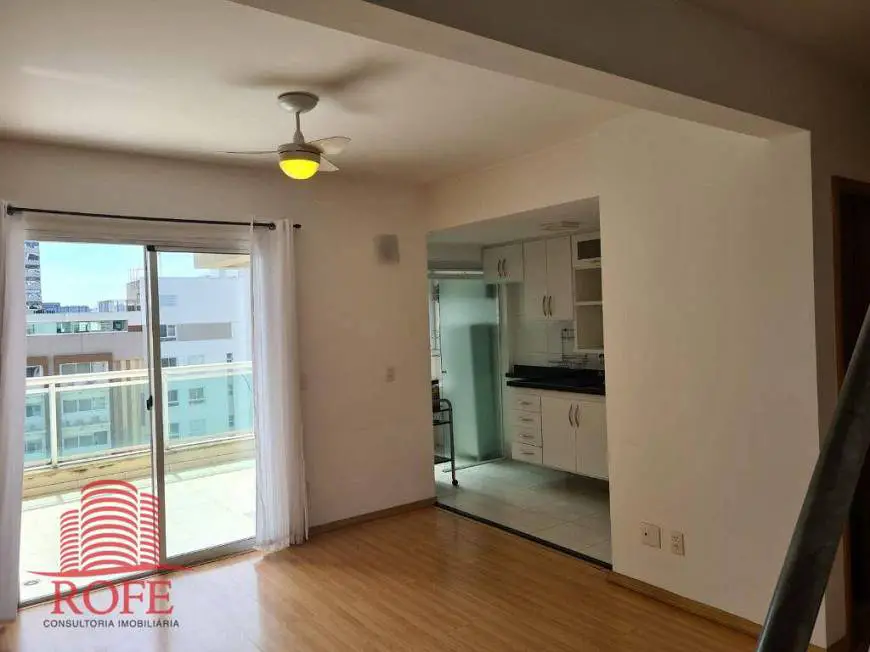Foto 4 de Apartamento com 2 Quartos para alugar, 72m² em Moema, São Paulo