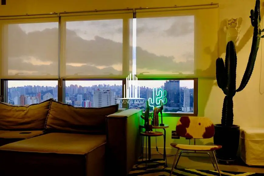 Foto 1 de Apartamento com 2 Quartos à venda, 74m² em Vila Zat, São Paulo