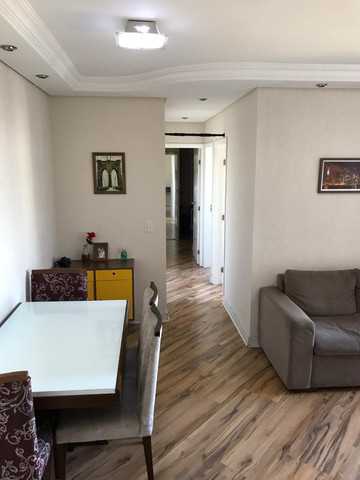 Foto 2 de Apartamento com 3 Quartos à venda, 70m² em Novo Mundo, Curitiba