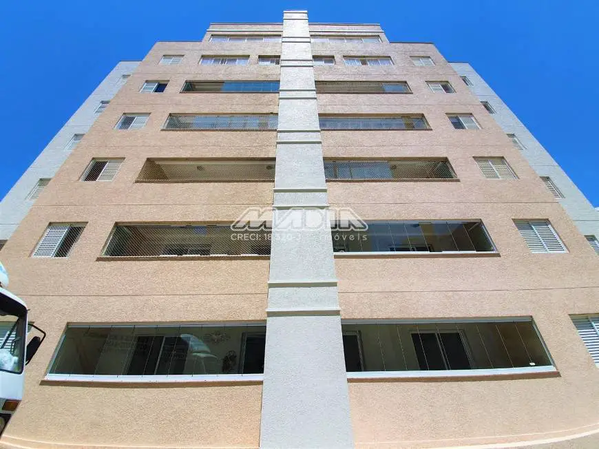 Foto 1 de Apartamento com 3 Quartos à venda, 77m² em Ortizes, Valinhos