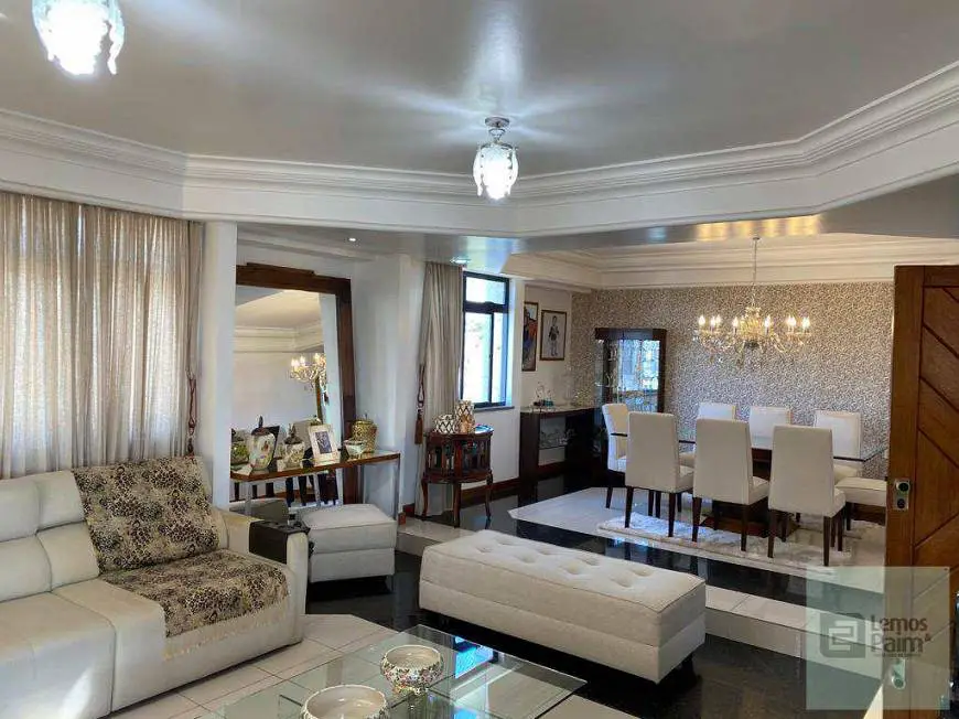 Foto 1 de Apartamento com 4 Quartos à venda, 200m² em Góes Calmon, Itabuna