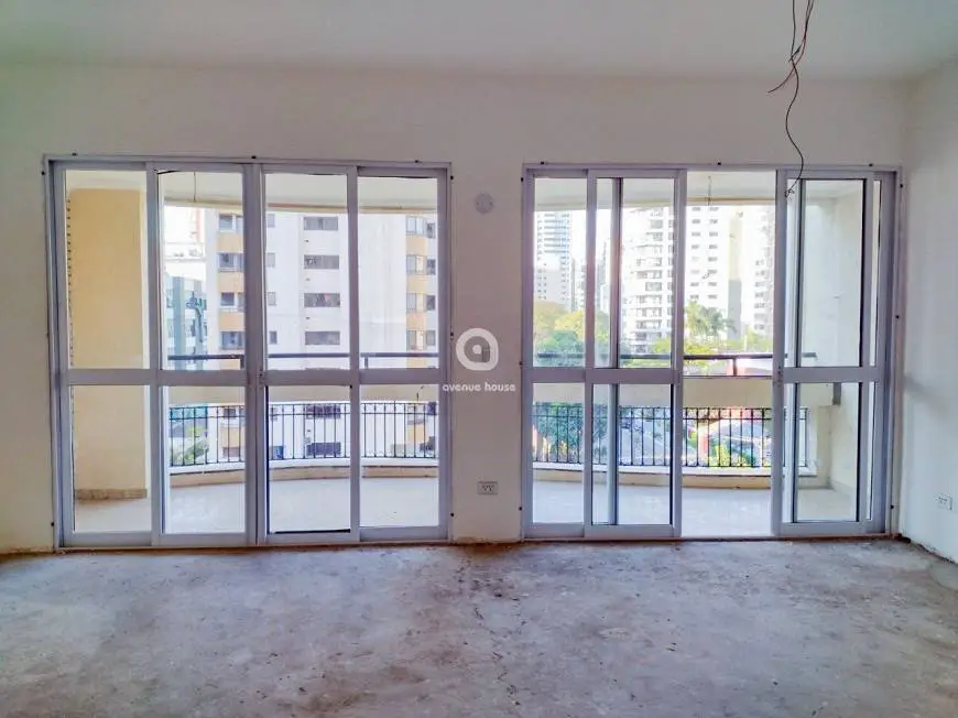 Foto 2 de Apartamento com 4 Quartos à venda, 161m² em Moema, São Paulo