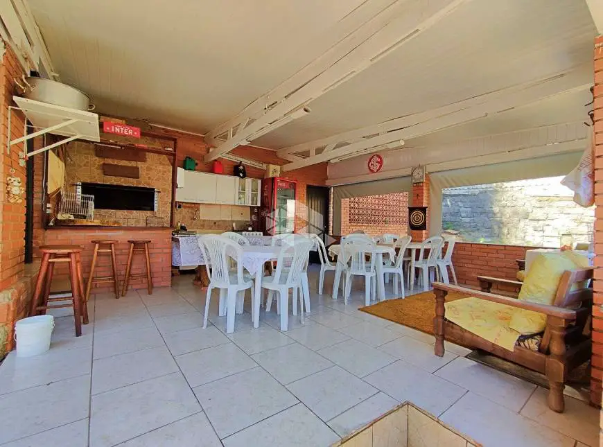 Foto 1 de Casa com 2 Quartos à venda, 250m² em Jardim Carvalho, Porto Alegre