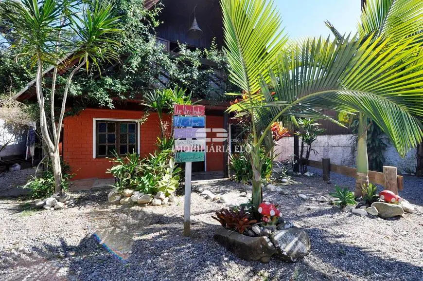 Foto 4 de Casa com 3 Quartos à venda, 152m² em Araçatuba, Imbituba