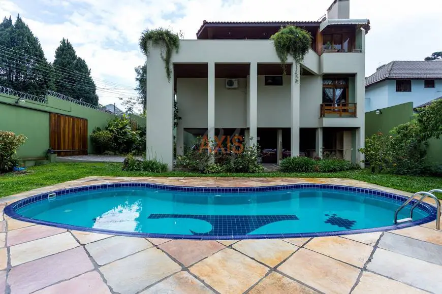 Foto 1 de Casa com 3 Quartos à venda, 559m² em Bigorrilho, Curitiba