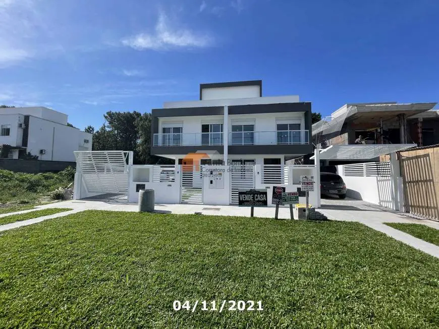 Foto 1 de Casa com 3 Quartos à venda, 225m² em Ingleses do Rio Vermelho, Florianópolis