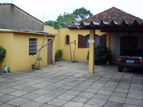 Foto 1 de Casa com 3 Quartos à venda, 85m² em Jardim Itú Sabará, Porto Alegre