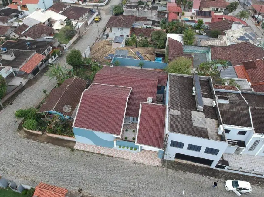 Foto 3 de Casa com 4 Quartos à venda, 374m² em Vila Lenzi, Jaraguá do Sul