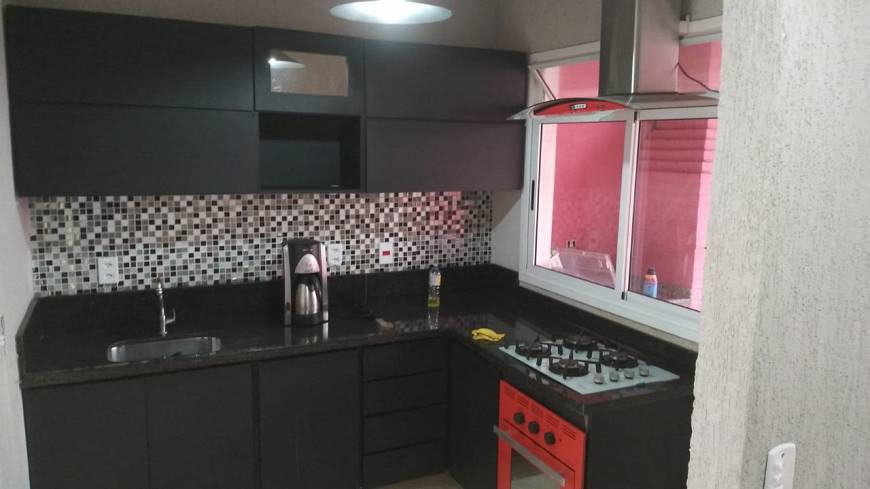 Foto 1 de Casa de Condomínio com 2 Quartos para alugar, 164m² em Campo Grande, Rio de Janeiro
