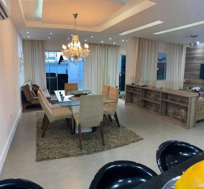 Foto 1 de Casa de Condomínio com 5 Quartos para alugar, 300m² em Vargem Grande, Rio de Janeiro
