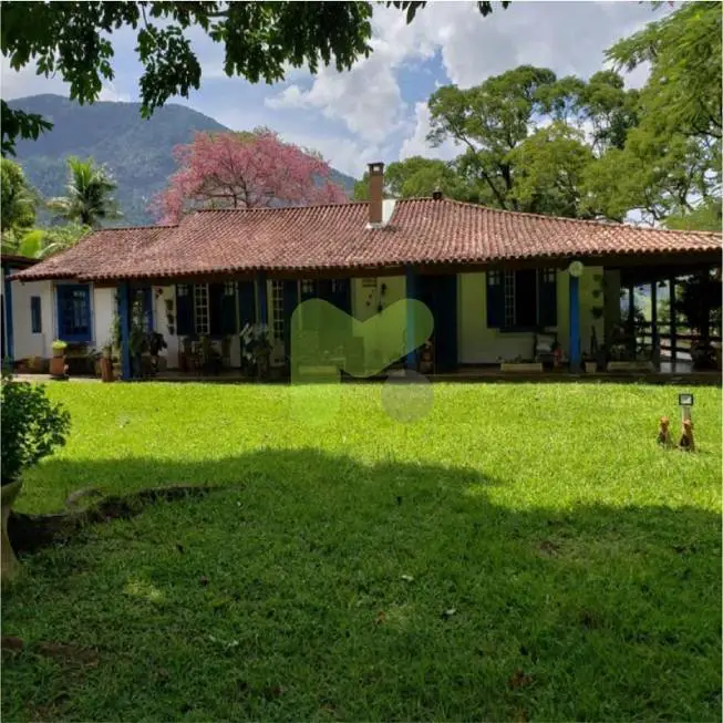 Foto 1 de Chácara com 5 Quartos à venda, 340m² em Santo Agostinho, Conceição de Macabu