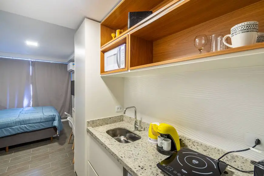 Foto 5 de Flat com 1 Quarto para alugar, 17m² em Centro, Curitiba