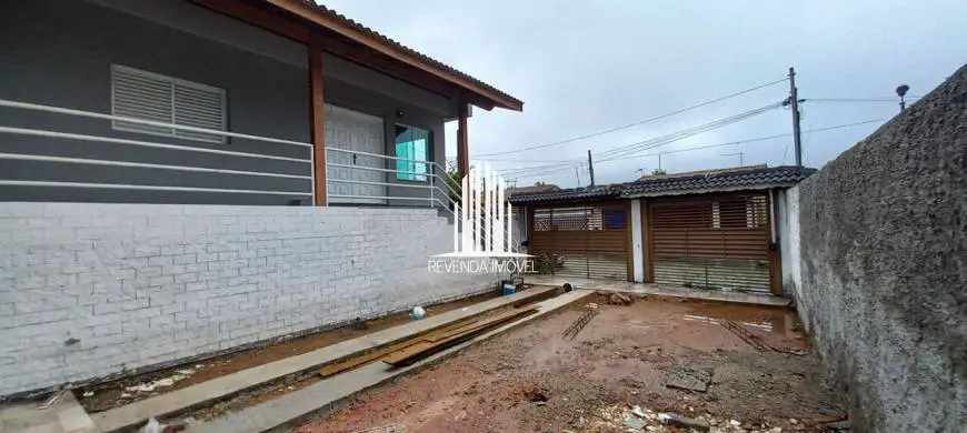 Foto 3 de Sobrado com 2 Quartos à venda, 223m² em Centro Alto, Ribeirão Pires