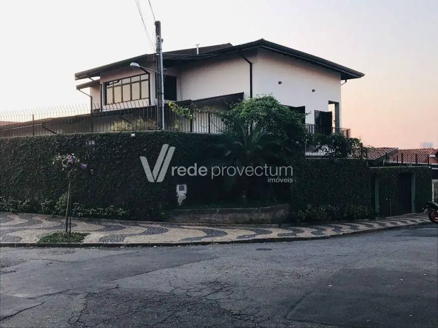Foto 1 de Sobrado com 3 Quartos à venda, 267m² em Vila Pompéia, Campinas