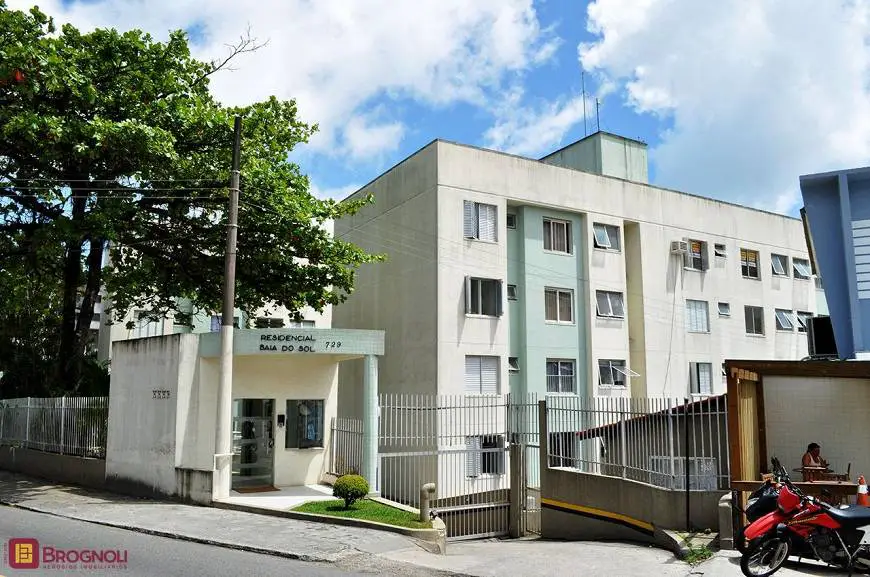 Foto 1 de Apartamento com 1 Quarto para alugar, 41m² em Agronômica, Florianópolis
