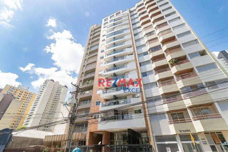 Foto 2 de Apartamento com 1 Quarto para alugar, 45m² em Batel, Curitiba