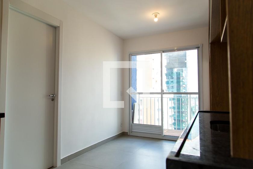 Foto 1 de Apartamento com 1 Quarto para alugar, 26m² em Jabaquara, São Paulo