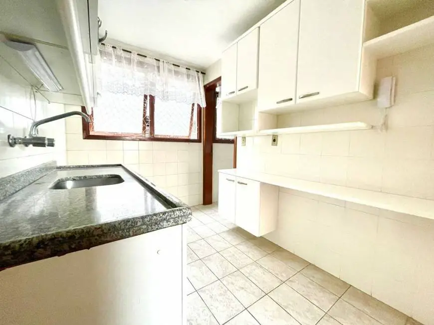 Foto 5 de Apartamento com 2 Quartos para alugar, 76m² em Independência, Porto Alegre