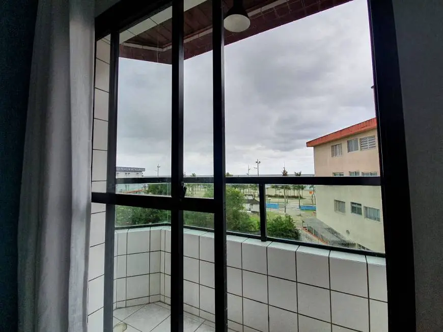 Foto 2 de Apartamento com 2 Quartos à venda, 68m² em Nova Mirim, Praia Grande