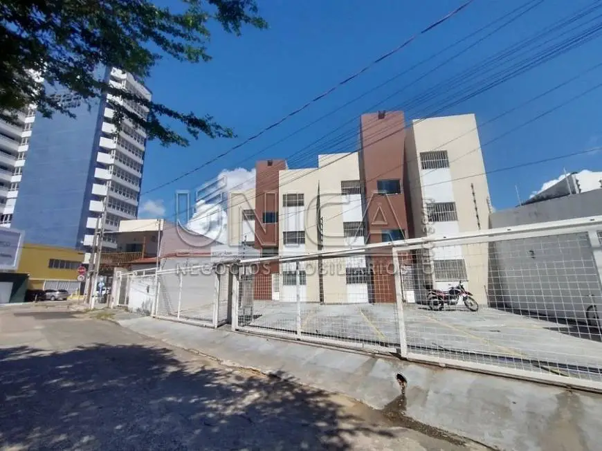 Foto 1 de Apartamento com 2 Quartos para alugar, 70m² em Salgado Filho, Aracaju