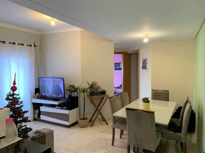 Foto 3 de Apartamento com 2 Quartos à venda, 70m² em Uvaranas, Ponta Grossa