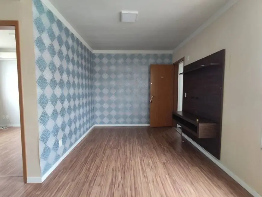 Foto 3 de Apartamento com 2 Quartos para alugar, 47m² em Vila Nova, Joinville