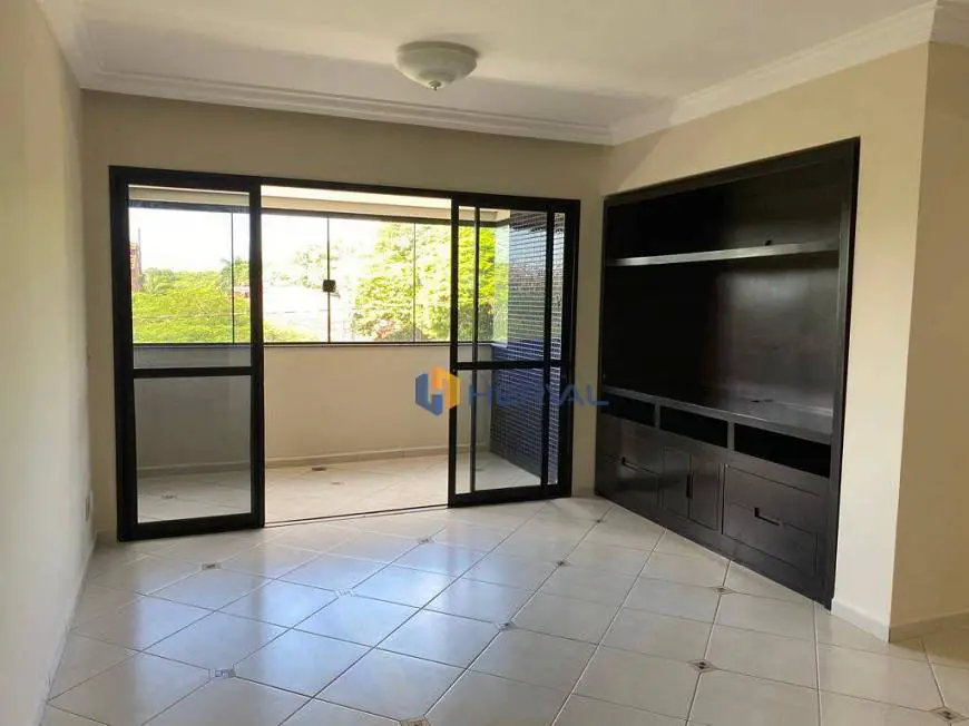 Foto 1 de Apartamento com 3 Quartos à venda, 137m² em Zona 01, Maringá
