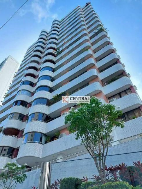 Foto 1 de Apartamento com 4 Quartos para alugar, 160m² em Cidade Jardim, Salvador