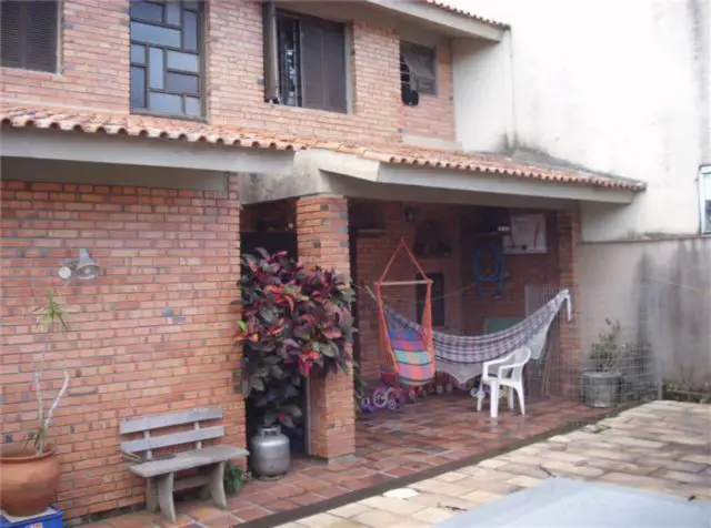 Foto 3 de Casa com 4 Quartos à venda, 238m² em Medianeira, Porto Alegre