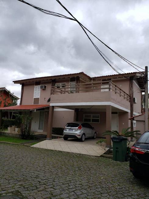 Foto 1 de Casa de Condomínio com 3 Quartos à venda, 310m² em Taquara, Rio de Janeiro