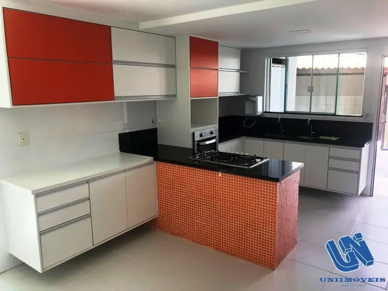 Foto 2 de Casa de Condomínio com 6 Quartos para alugar, 250m² em Buraquinho, Lauro de Freitas