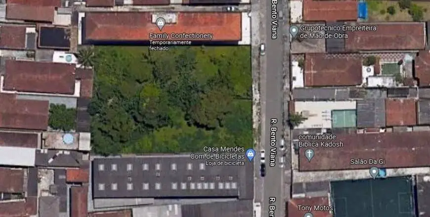 Foto 2 de Lote/Terreno à venda, 900m² em Parque Bitaru, São Vicente