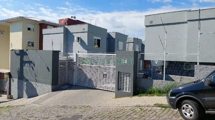 Foto 1 de Sobrado com 2 Quartos para alugar, 75m² em Sao Caetano, Caxias do Sul