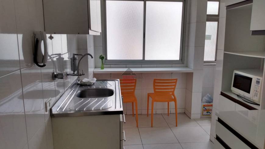 Foto 2 de Apartamento com 2 Quartos para alugar, 52m² em Bela Vista, São Paulo