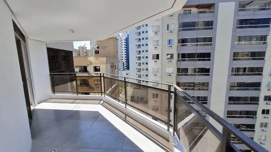 Foto 2 de Apartamento com 2 Quartos à venda, 186m² em Centro, Balneário Camboriú