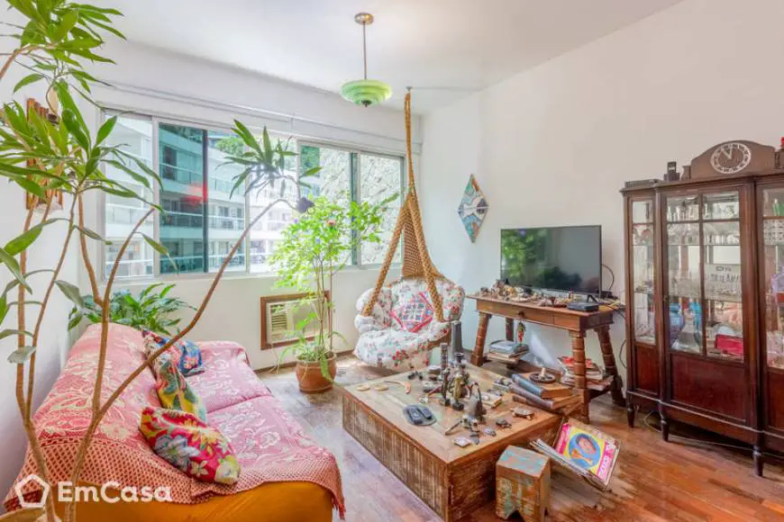 Foto 2 de Apartamento com 2 Quartos à venda, 96m² em Lagoa, Rio de Janeiro