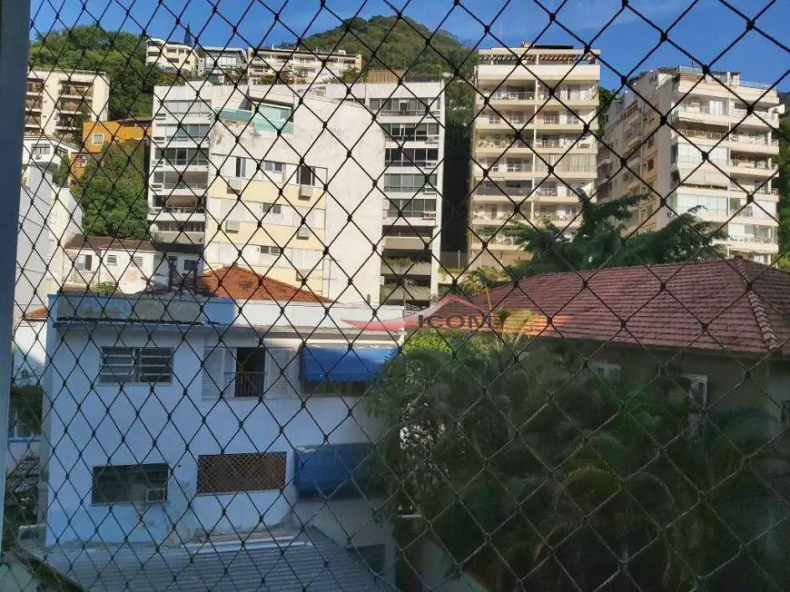 Foto 3 de Apartamento com 3 Quartos para alugar, 155m² em Humaitá, Rio de Janeiro