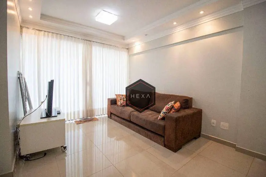 Foto 3 de Apartamento com 3 Quartos para alugar, 82m² em Setor Bueno, Goiânia