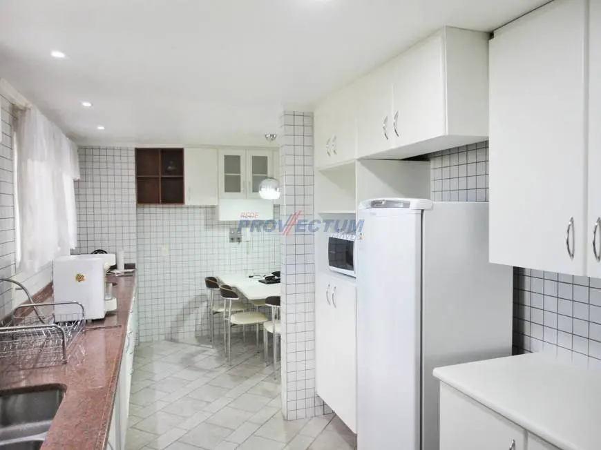 Foto 5 de Apartamento com 4 Quartos para venda ou aluguel, 238m² em Jardim das Paineiras, Campinas