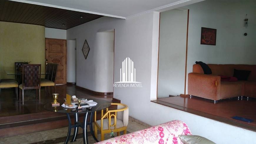Foto 5 de Apartamento com 4 Quartos à venda, 177m² em Vila Bastos, Santo André