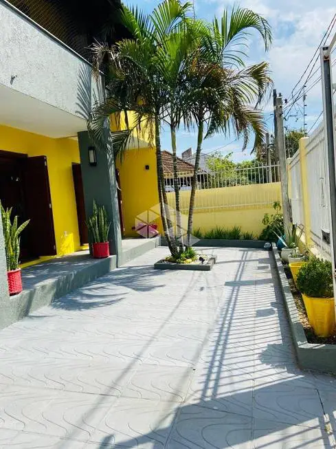 Foto 3 de Apartamento com 5 Quartos à venda, 300m² em Espiríto Santo, Porto Alegre
