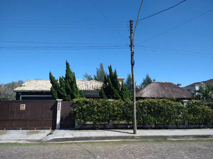 Foto 1 de Casa com 3 Quartos à venda, 165m² em Rainha Do Mar, Xangri-Lá