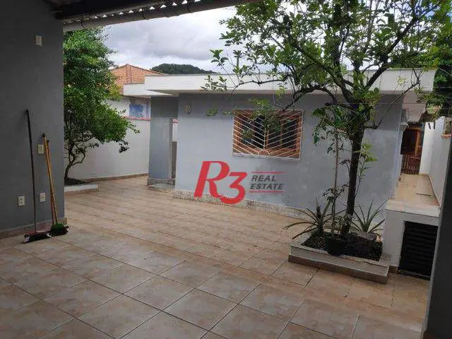 Foto 1 de Casa com 3 Quartos à venda, 144m² em São Jorge, Santos