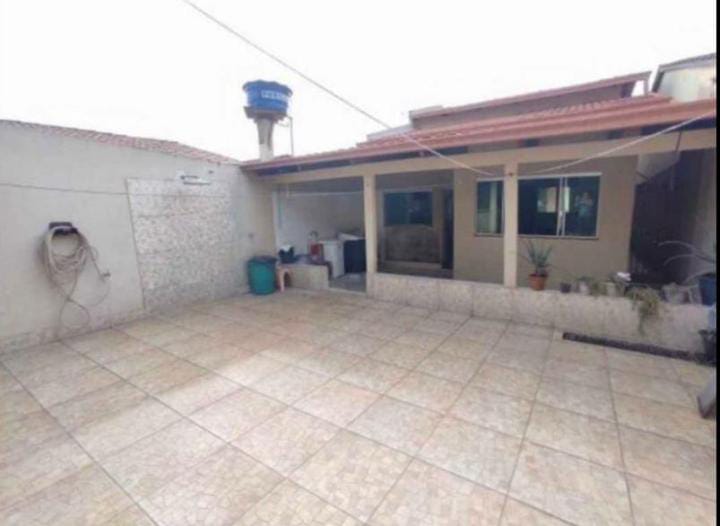 Foto 1 de Casa com 3 Quartos à venda, 100m² em São José Operário, Manaus